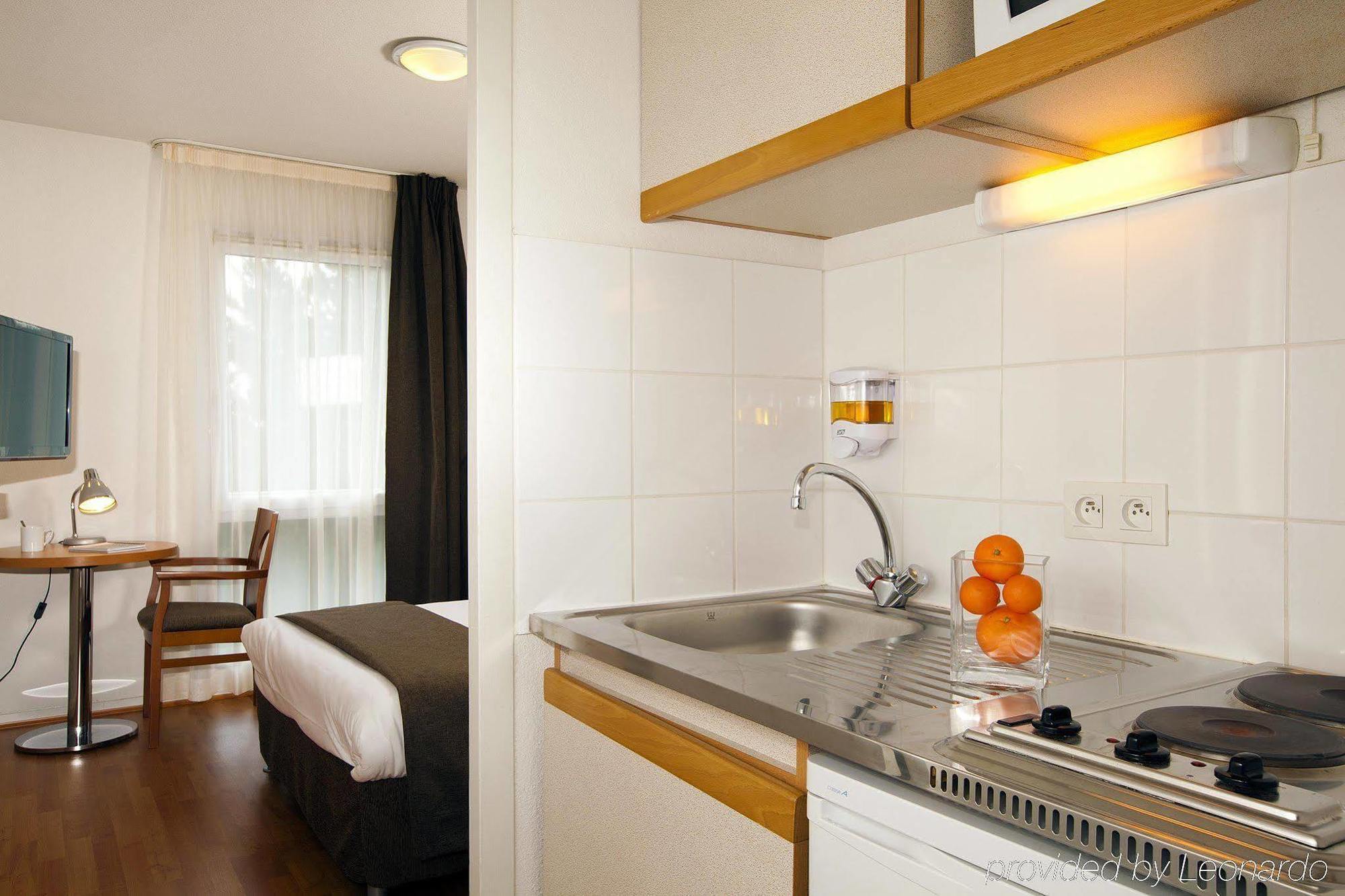 Sejours & Affaires Nantes La Beaujoire Aparthotel Exterior foto