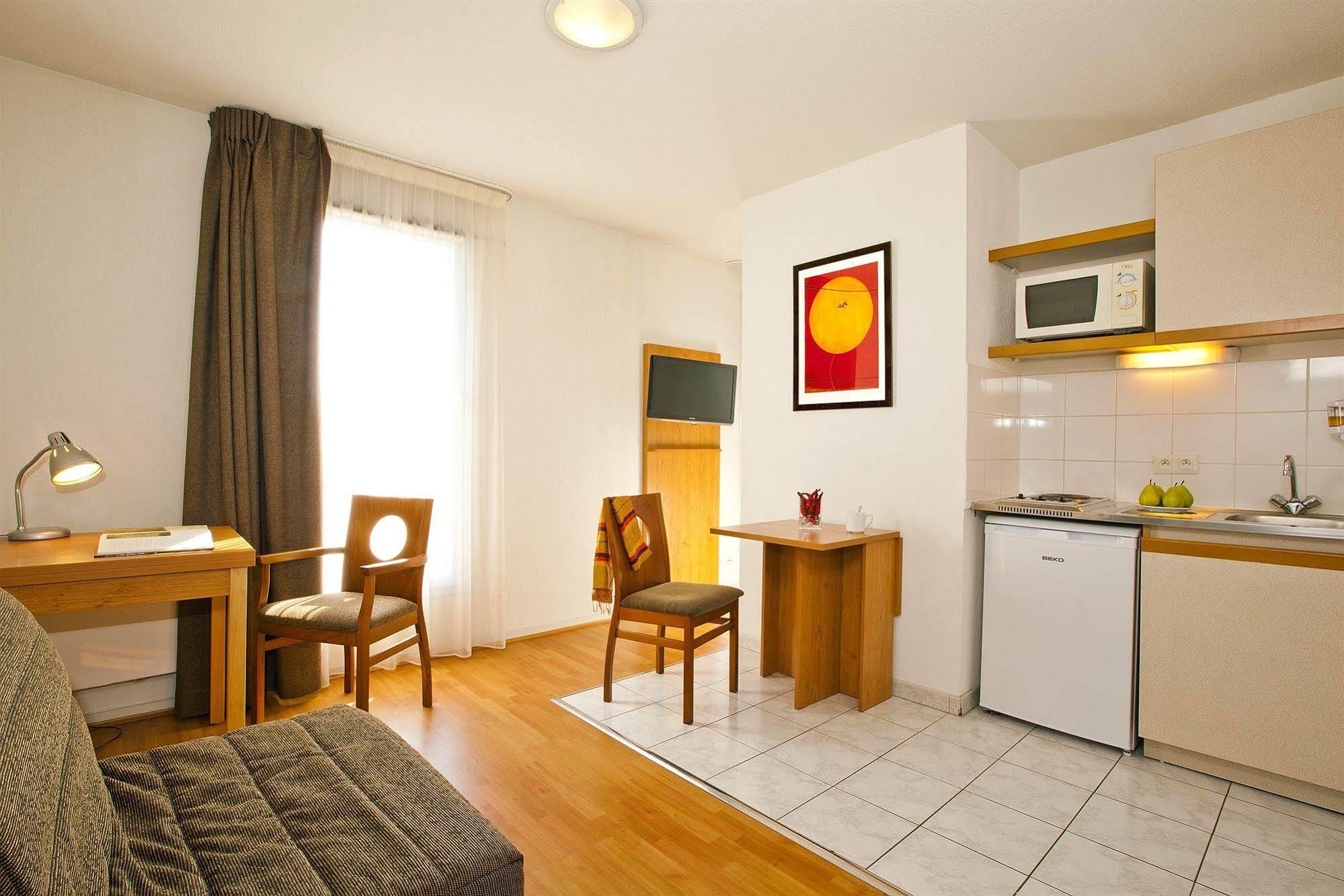 Sejours & Affaires Nantes La Beaujoire Aparthotel Exterior foto