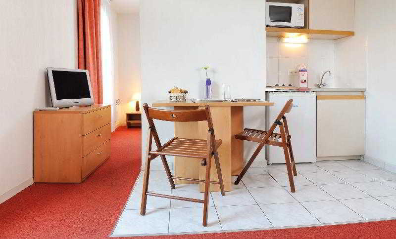 Sejours & Affaires Nantes La Beaujoire Aparthotel Exterior foto