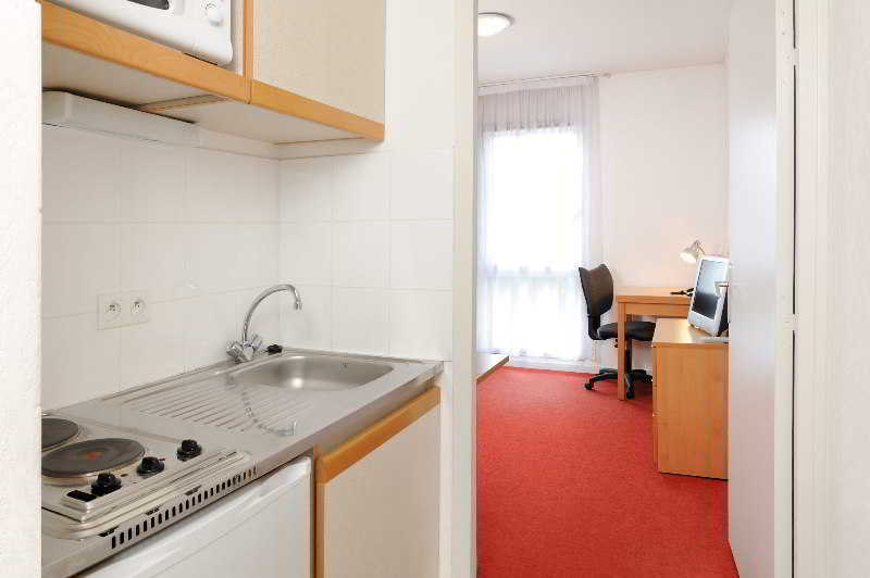 Sejours & Affaires Nantes La Beaujoire Aparthotel Exterior foto